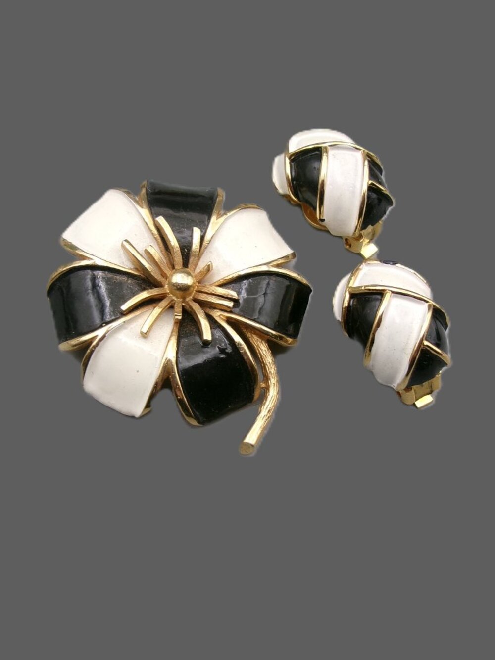 Vintage Black and White Enamel Floral Brooch and Earring Set, Mid Century Jewelr